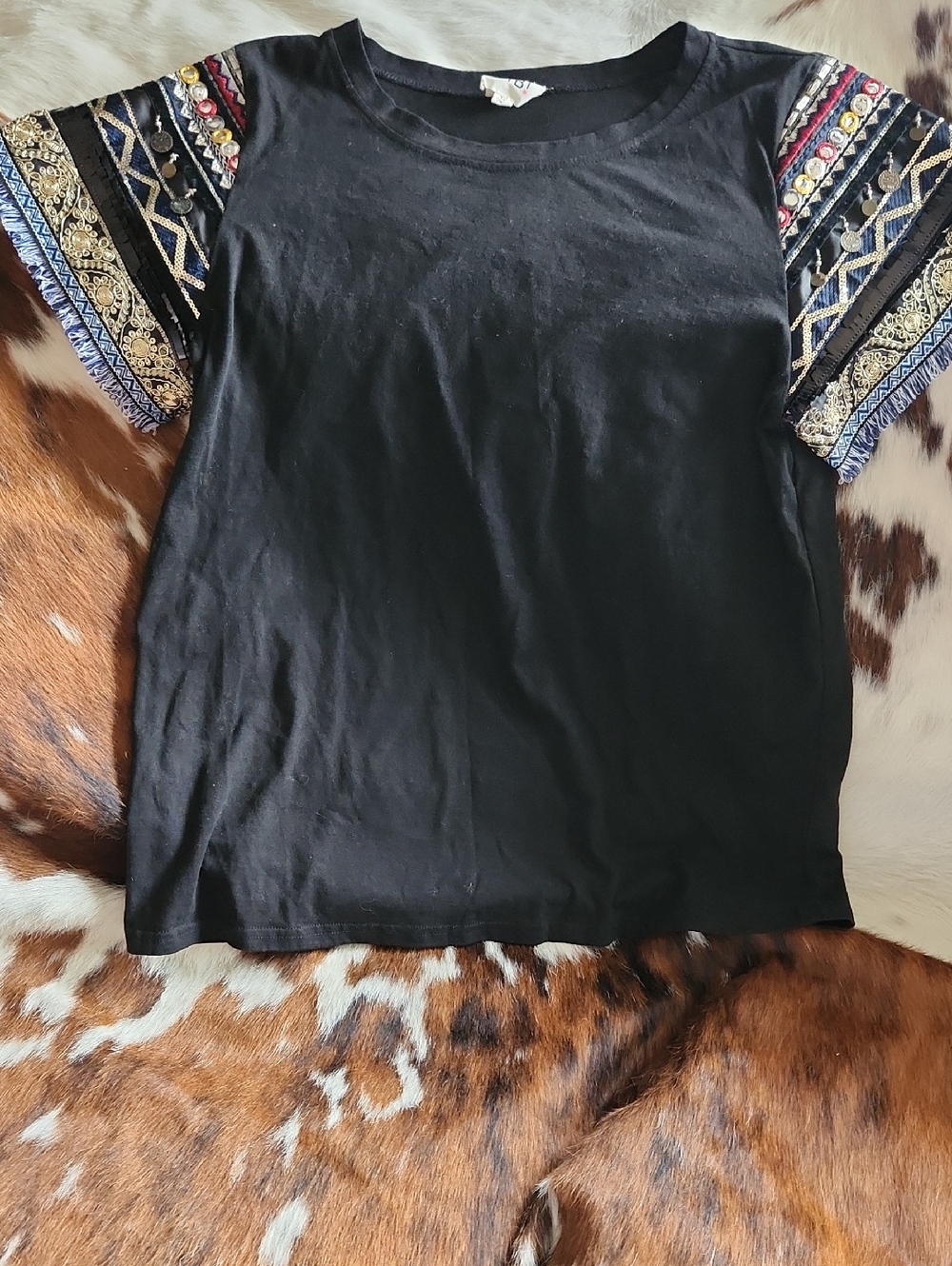 BiBi Black Tee with Embroidered Multicolor Boho Sleeves Sz XL